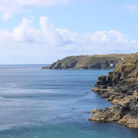 Holiday home Cockle Island Porthallow