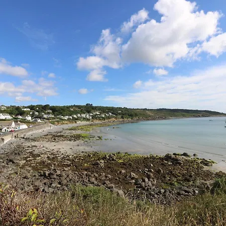 Cockle Island Holiday home
