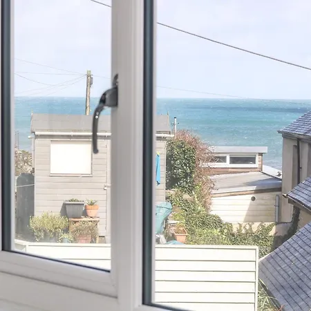 Holiday home Cockle Island Porthallow